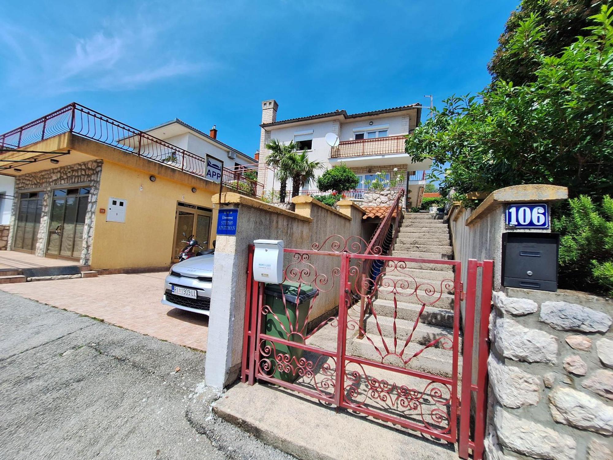Apartments Tortuga Dramalj Bagian luar foto