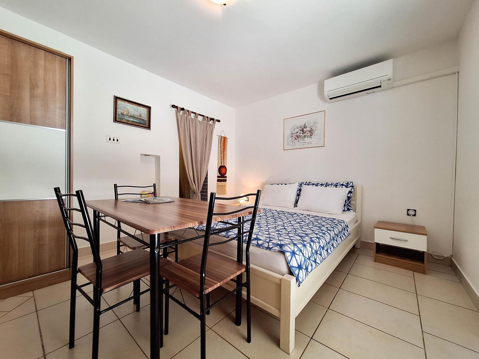 Apartments Tortuga Dramalj Bagian luar foto
